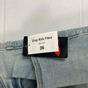 LuLaRoe women’s crop kick flare light wash jean thumbnail 3