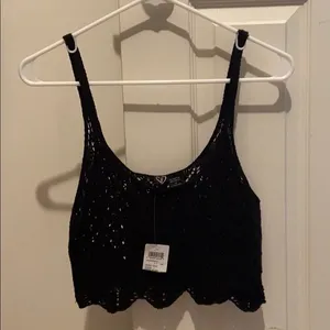 Women’s Brand New Windsor Crop Top thumbnail 1