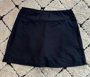 Old Navy Active Powersoft Extra High Rise Go-Dry Skirt thumbnail 1