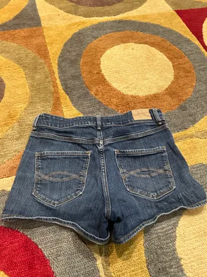 Abercrombie Vintage Pockets Y2K Style Denim Jean Shorts Women’s Size 6 thumbnail 2