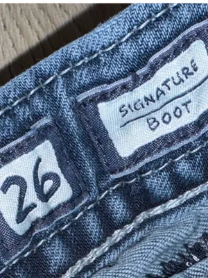 Miss me Signature Blue Denim Boot Cut Jeans with Embellished Back Pocket thumbnail 6