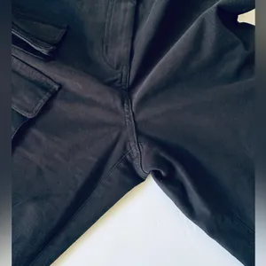 Aritzia Wilfred‎ Free Sz 4 Cargo Pants Women’s Black Noir Wide Leg High Rise thumbnail 9