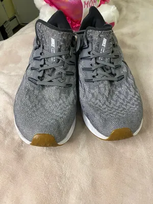 Nike Air Zoom Pegasus 36 Running Shoes Women’s Size 11.5 thumbnail 2