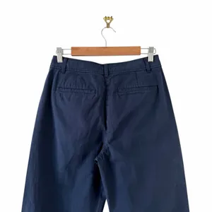 J. Crew Pleated Button Front Pants in Chino Navy Blue Size 2 NWT thumbnail 9