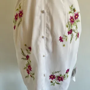 Design White Floral Embroidered Belted Mini Dress thumbnail 8
