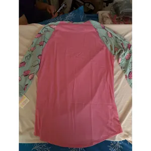 LuLaRoe Randy T-Shirt Medium Pink Blue Popsicle Print Raglan Baseball Tee NWT thumbnail 2