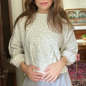 White leopard crew neck thumbnail 5