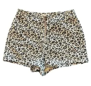 ALTAR'D STATE Leopard Print High-Waist Shorts Cream/Black Small Indie 70s Baddie thumbnail 1