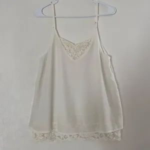 Entro White Lace Trim Cami Tank Top Size Small Flowy Boho Feminine Blouse thumbnail 2