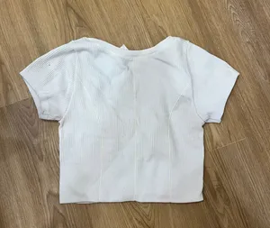 ribbed seamless scoop crop thumbnail 2