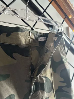 Hollister Camo Joggers thumbnail 5