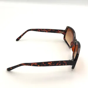 Liz Claiborne Sunglasses Womens Rectangular Tortoise Brown‎ 11876 Classic Chic thumbnail 3