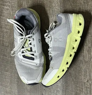 On Running Cloudgo Frost Hay Athletic Running Shoes Sneakers thumbnail 1