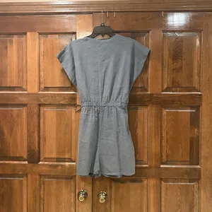 Theory Short Sleeve‎ Linen Blend Wrap Front Romper Size 8 Gray Minimalist thumbnail 3