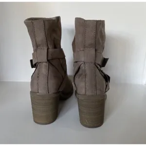 A New Day Target Boots Faux Fur Lined Heeled Booties Shoes Woman’s Size 6 Brown thumbnail 3