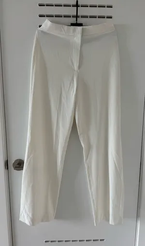 H&M White Pants thumbnail 1
