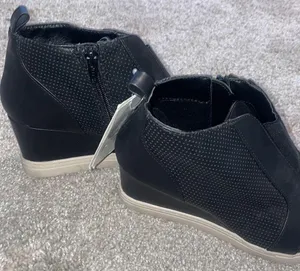 A New Day wedge black faux leather bootie thumbnail 5