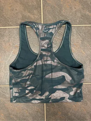 Beyond Yoga First Class Racerback Crop Tank Bra Camouflage Metallic Green Medium thumbnail 8