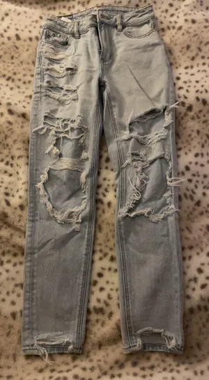 American Eagle Mom Jeans thumbnail 1