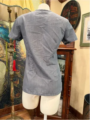 FIGS Casma Scrub Top XXS Grey Heather V-Neck Technical Collection Short Sleeve thumbnail 6