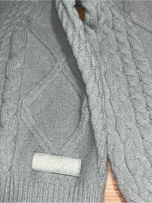 Taylor Swift Light Grey Cable Knit Cardigan. Size medium to large thumbnail 5