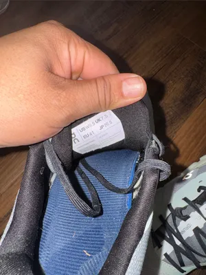 On Cloudrunner running sneakers in the Frost/Aloe colorway thumbnail 9