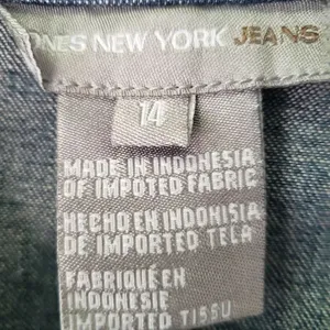NWT Jones of New York Denim Jacket Size 14 thumbnail 4