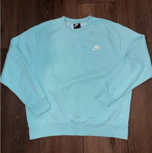 Nike Crewneck Sweatshirt thumbnail 1