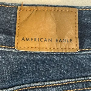 American Eagle Outfitters Hi‎ Rise Crop Flare Jeans Dark Wash Size 0 thumbnail 8