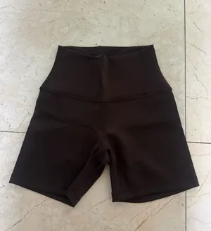 Aritzia Butter Shorts Brown 5” thumbnail 5