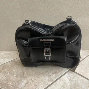 Dr Martens NWT Black Vegan Leather medium Backpack Shoulder Bag Bow Crossbody thumbnail 2