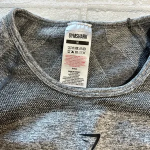 Gymshark Gray Long Sleeve Crop Top thumbnail 4