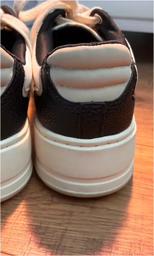 Zara black and white fashion sneakers. thumbnail 2