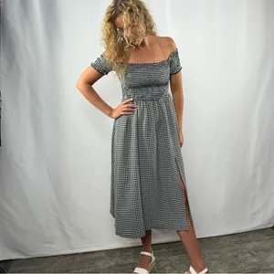 Lulus Off the Shoulder Gingham Smocked Midi Dress‎ in Black White Size XS thumbnail 2