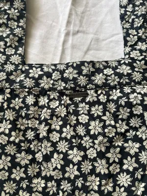Billabong Black White Ditsy Floral Puff Sleeve Mini Dress Size Small thumbnail 5