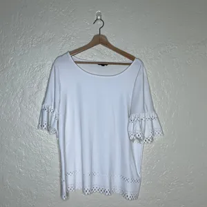 Banana Republic Top‎ XL White Scalloped Laser Cut Crepe Minimalist Chic Women's thumbnail 2