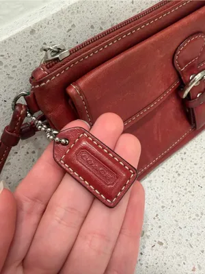 Coach Soho Red Burgundy Leather Buckle Wristlet Vintage Y2K Contrast Stitch thumbnail 4