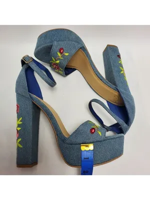 Heart in D Blue Denim Floral Embroidered Platform Heels Sandals Size 8 thumbnail 5