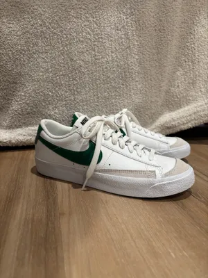 Nike shoes thumbnail 3