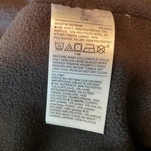 Old Navy puffer vest - size Small thumbnail 4