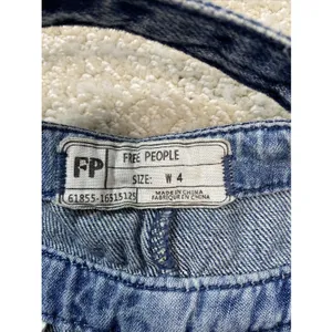 Free People We The Free Rambler Denim Wide Leg Overalls Jumpsuit Size 4W thumbnail 9