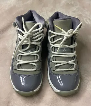 Air Jordan 11 Retro 'Cool Grey' kids shoes size 1.5Y thumbnail 1