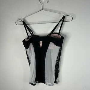 Daisy Fuentes Black Lace Bustier Corset Top Medium Sheer Underwire Lingerie thumbnail 4