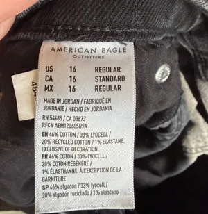 American Eagle Super High-Rise Ankle Straight Jeans thumbnail 3