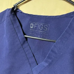 FIGS Catarina Women's Medium Navy Blue Scrub Top V Neck One Pocket Medical Nurse thumbnail 3