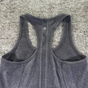 Lululemon Swiftly Tech Tank Sz 6 Gray thumbnail 8