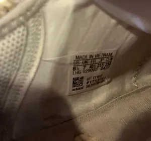 RARE Tennis Shoes Size 8 1/2! thumbnail 6