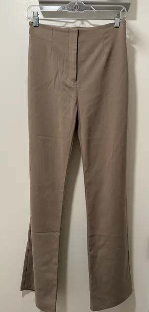 Abercrombie & Fitch work pants thumbnail 2