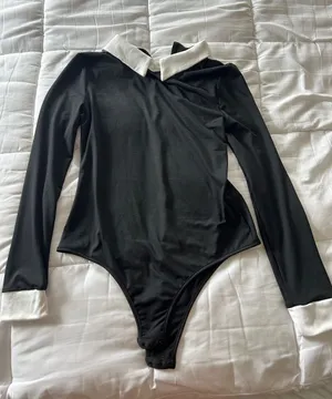 SHEIN Black Long Sleeve Bodysuit with White Collar & Cuffs thumbnail 1