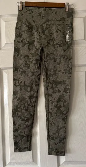 Gymshark Adapt Olive Camo High-Waist Leggings thumbnail 1